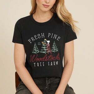 Maurices Woodstock Tree Farm Graphic Tee Snoopy Classic Fit Black Xlarge Women’s